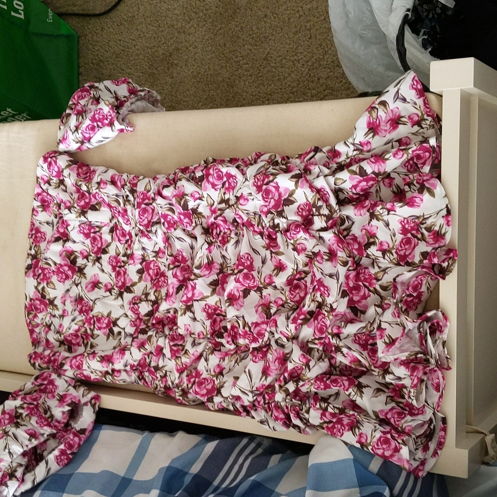 SheIn pink and white flower dress  XS